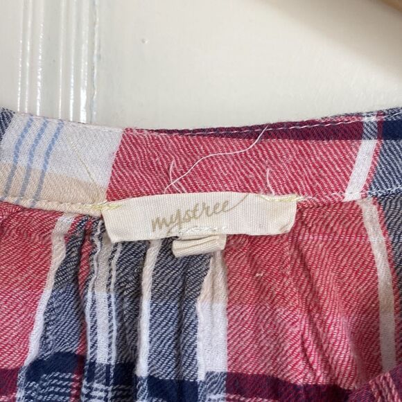 MYSTREE lightweight plaid sleeveless top. Size medium. - Picture 2 of 4